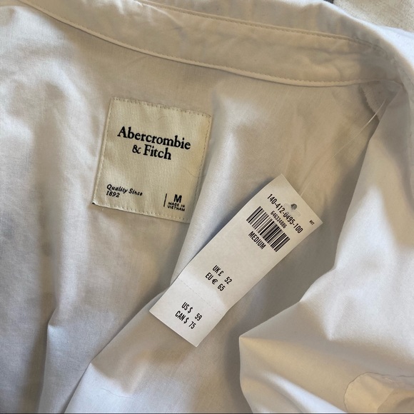 NWT Abercrombie Blouse - Picture 6 of 7